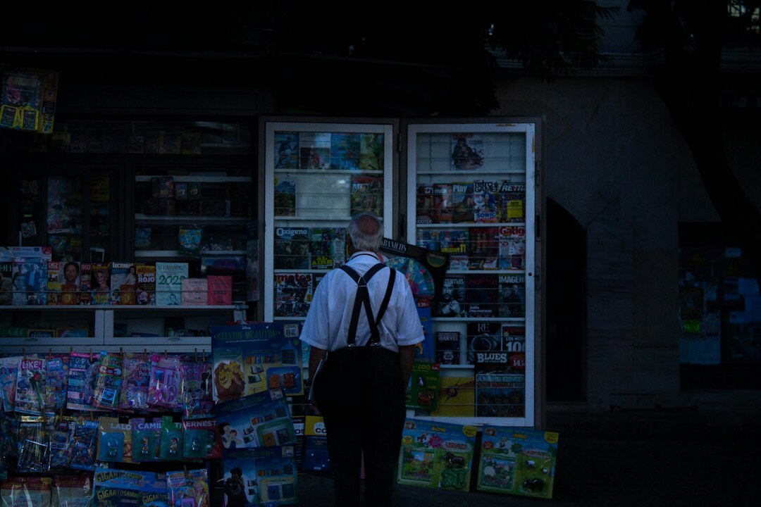 store detective at night